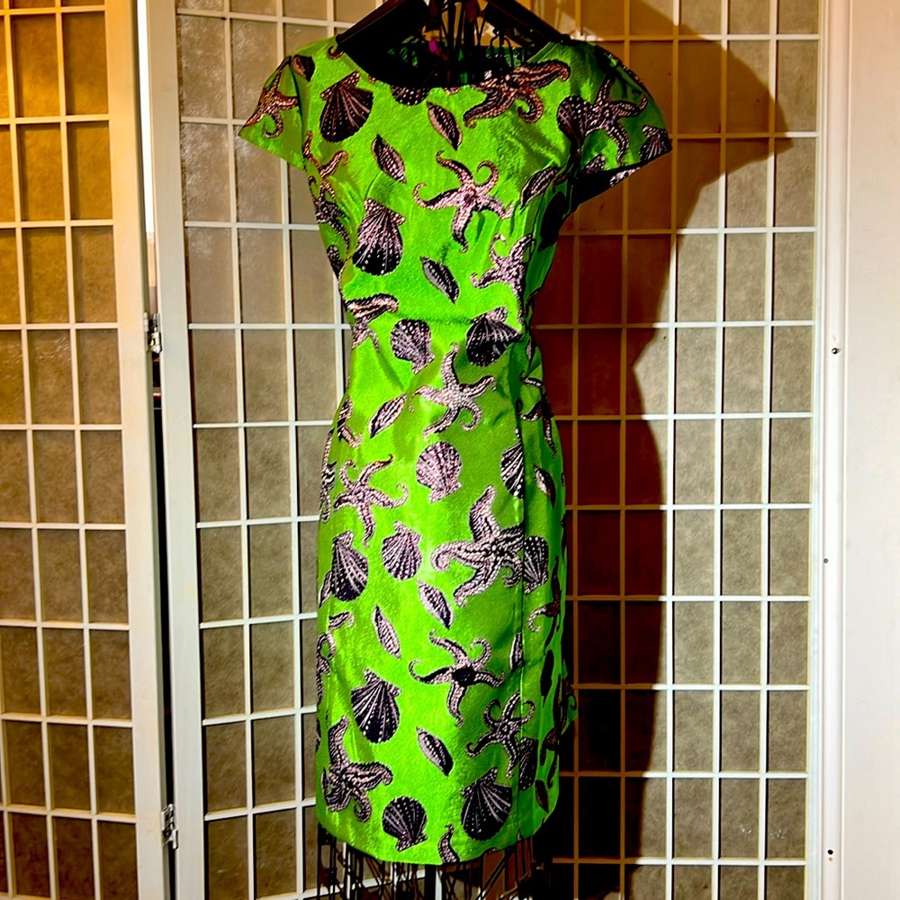 Save the Queen Cocktail Dress NWT L Never Worn